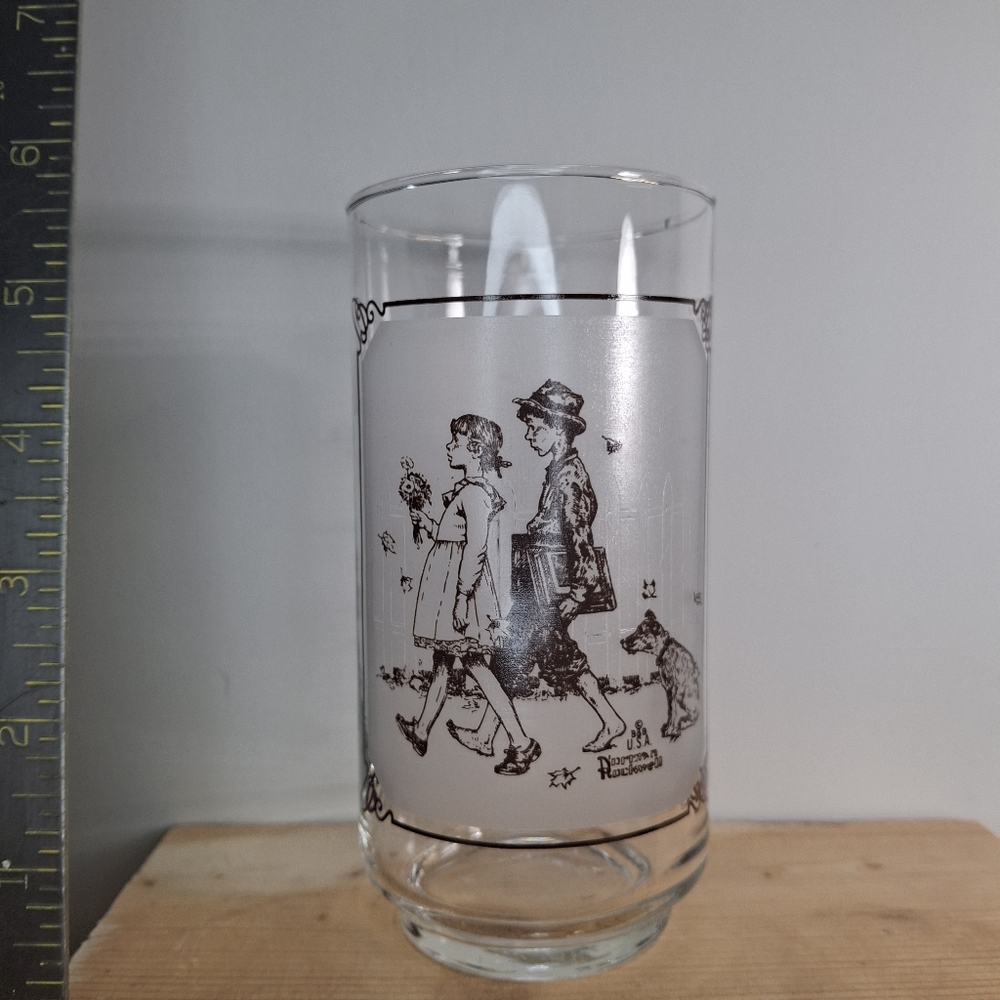 Vintage Pepsi Tumbler with Norman Rockwell Print - Bar Kitcken Collectible